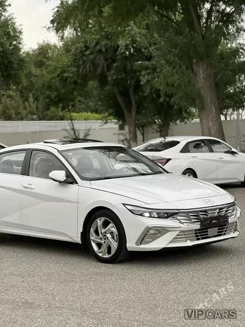 Hyundai Elantra, 2025 — фото 1