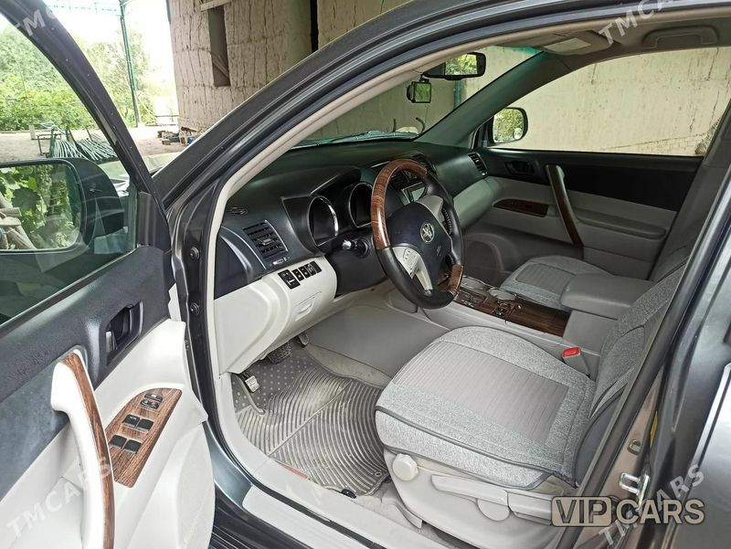 Toyota Highlander, 2010