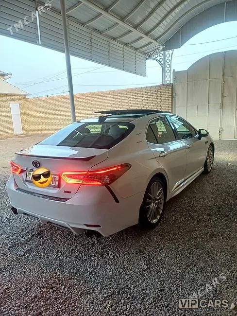 Toyota Camry, 2021
