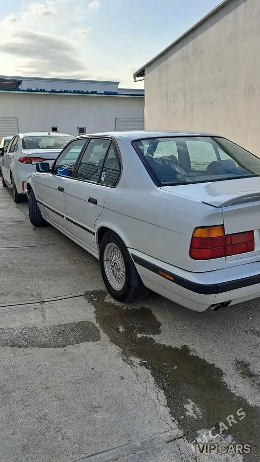 BMW E34, 1992