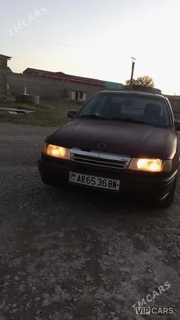 Opel Vectra, 1992