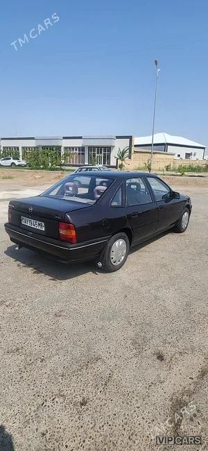 Opel Vectra, 1991