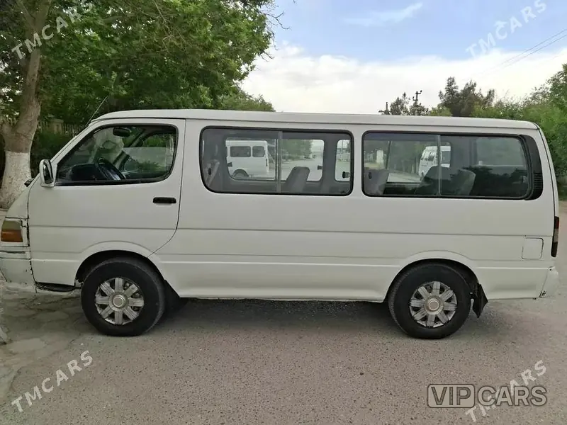 Toyota Hiace, 2003 — фото 4