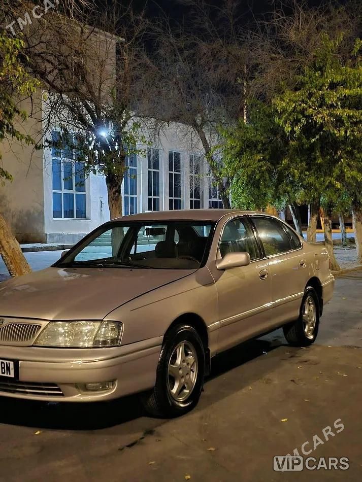 Toyota Avalon, 1998
