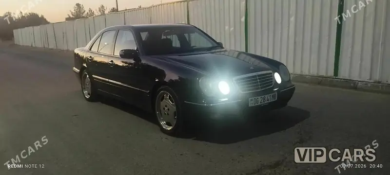 Mercedes-Benz E320, 2000 — фото 1