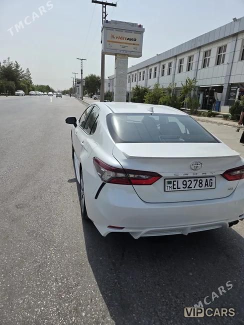 Toyota Camry, 2022