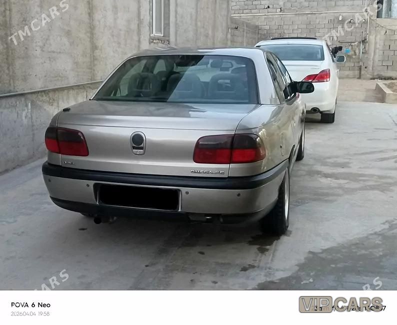 Opel Omega, 1997