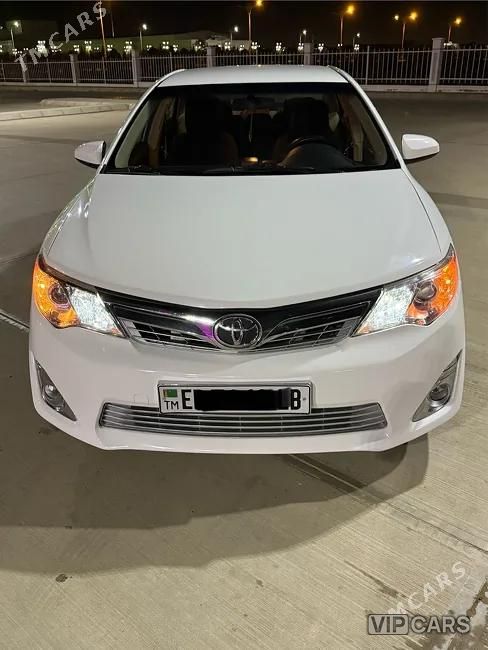 Toyota Camry, 2013