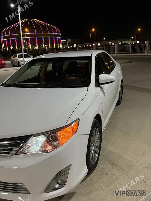 Toyota Camry, 2013