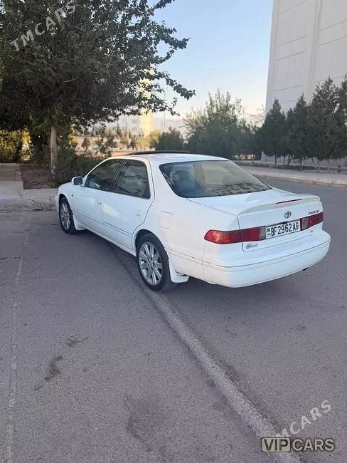 Toyota Camry, 2001