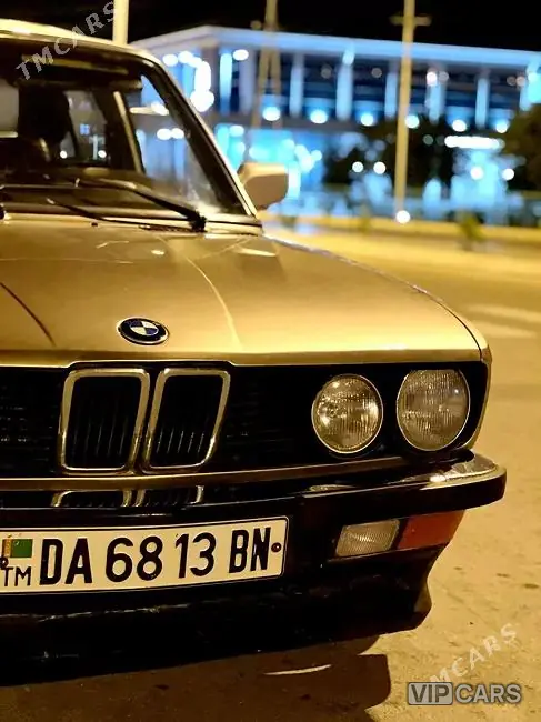 BMW 5 Series, 1989 — фото 1
