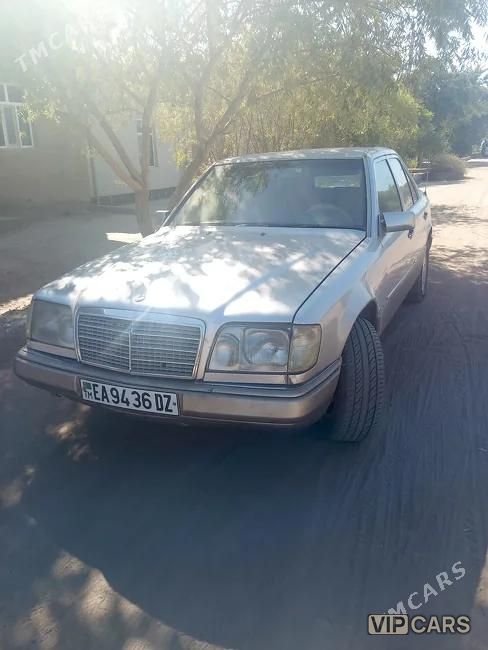 Mercedes-Benz C280, 1993