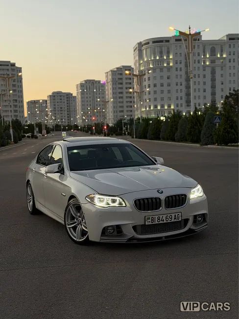 BMW F10, 2011