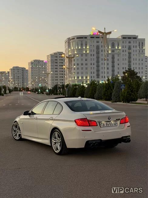 BMW F10, 2011