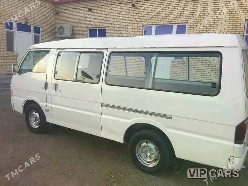 Toyota Hiace, 1998 — фото 1