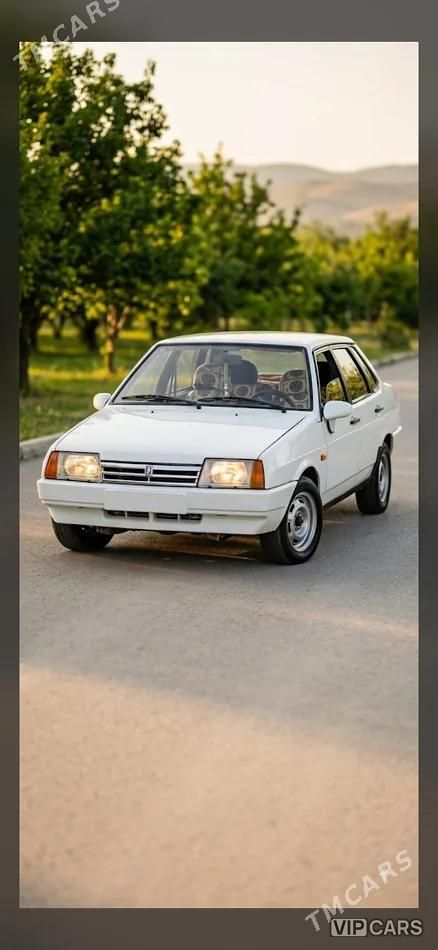 Lada 21099, 2001