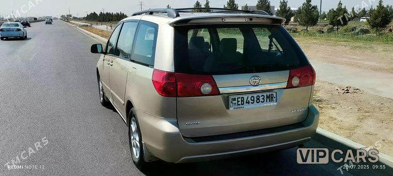 Toyota Sienna, 2006