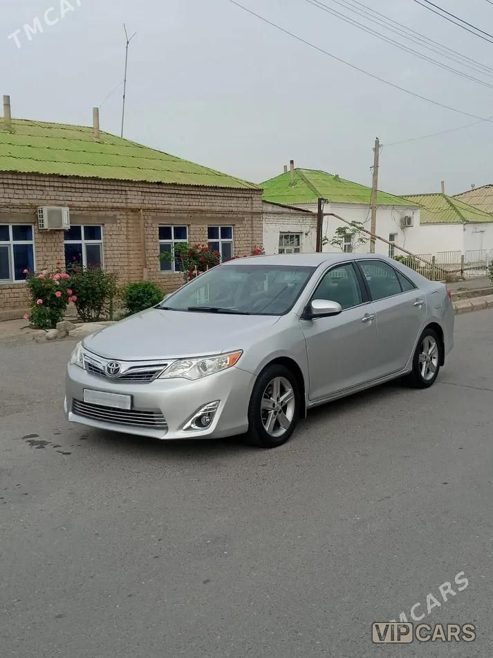Toyota Camry, 2013