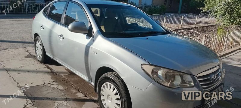 Hyundai Elantra, 2010