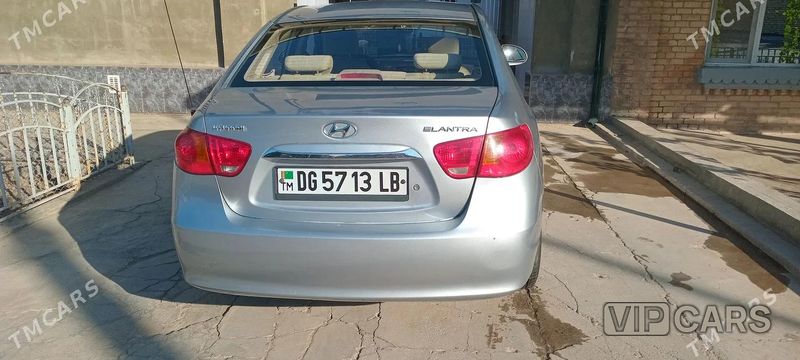 Hyundai Elantra, 2010