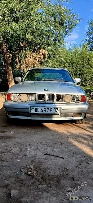 BMW 525, 1990 — фото 1