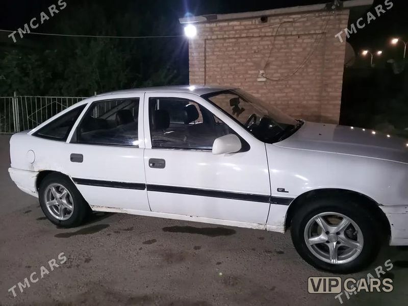 Opel Vectra, 1991