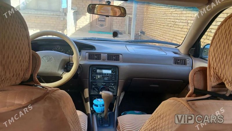 Toyota Camry, 2000