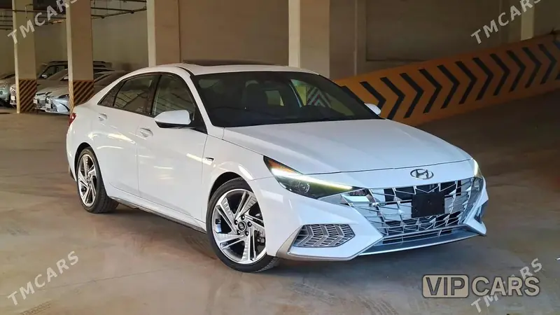 Hyundai Elantra, 2023 — фото 1