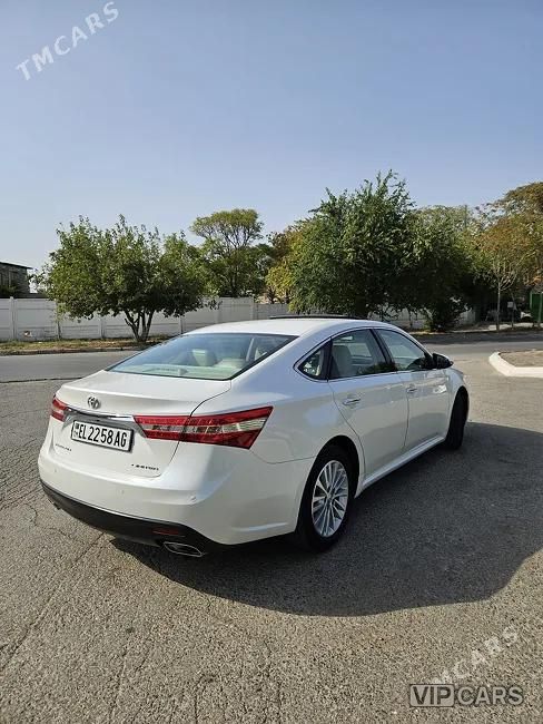 Toyota Avalon, 2013