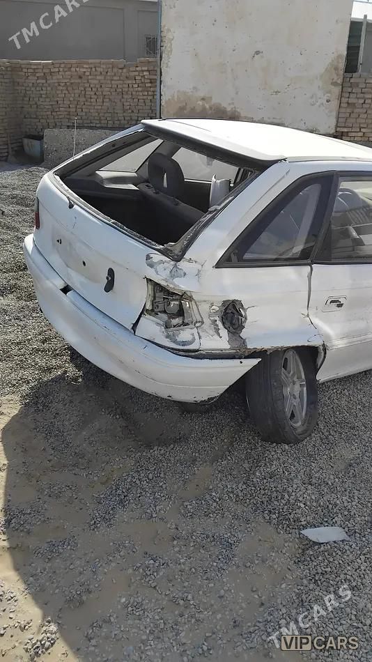 Opel Astra, 1993