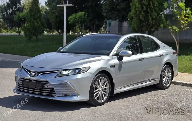Toyota Camry, 2018 — фото 1