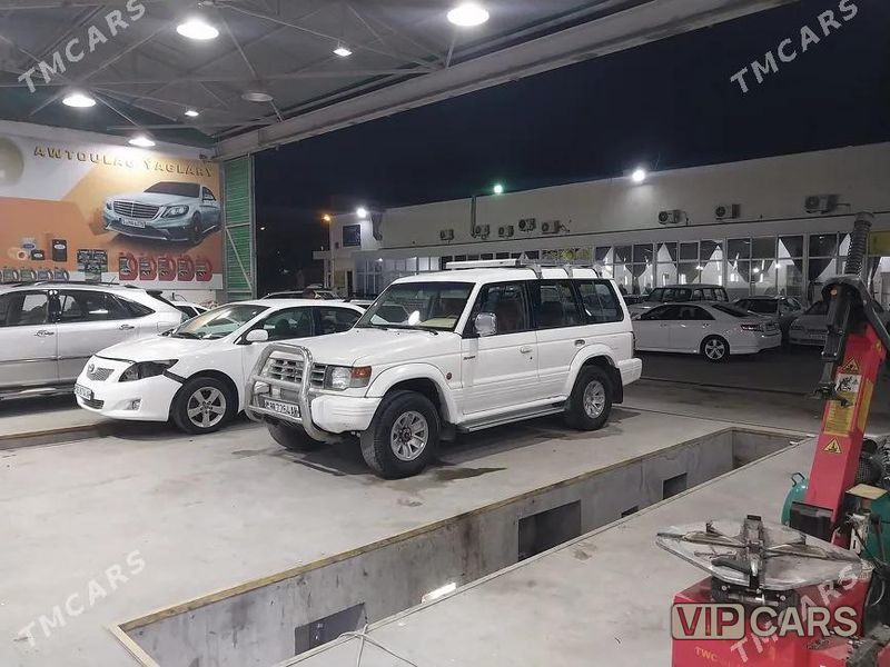 Mitsubishi Pajero, 1996