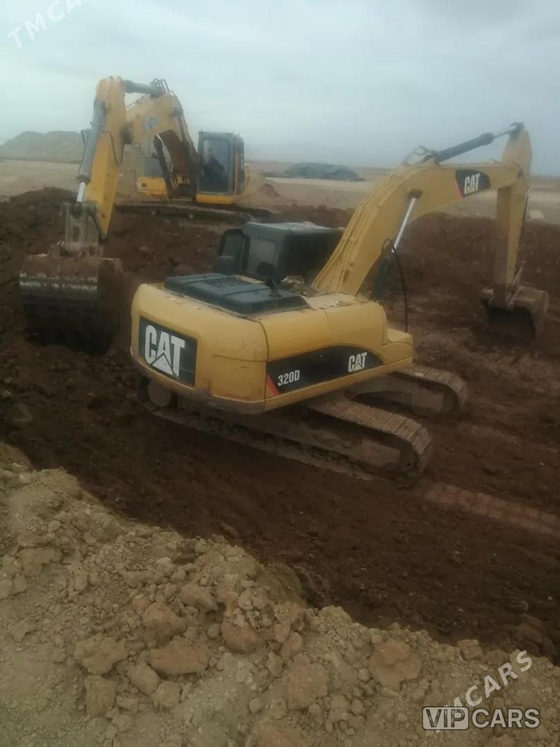 Caterpillar D Series, 2010