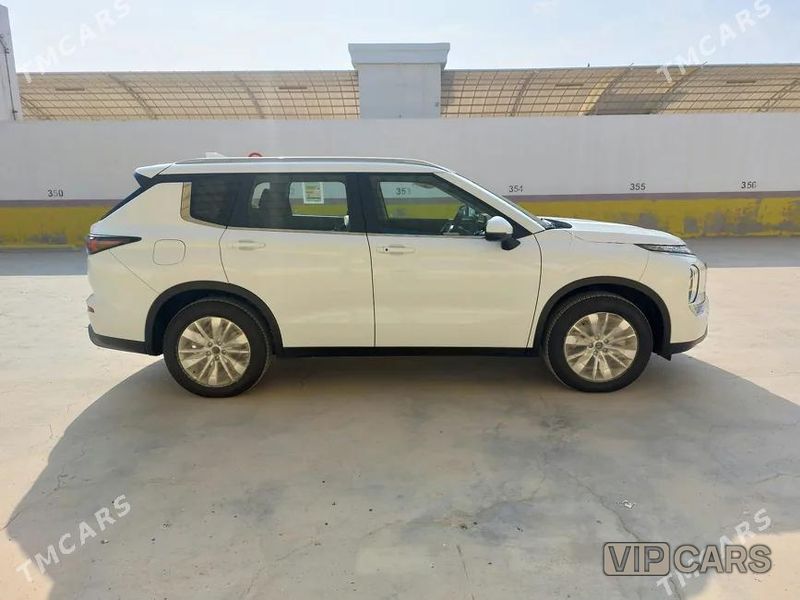Mitsubishi Outlander, 2026