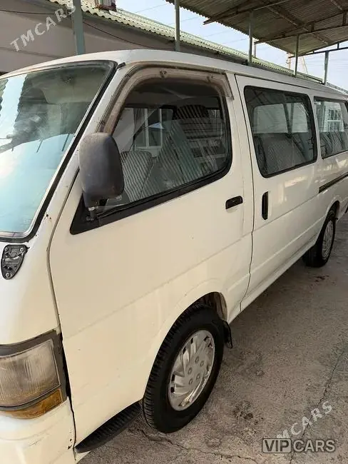 Toyota Hiace, 1998 — фото 1
