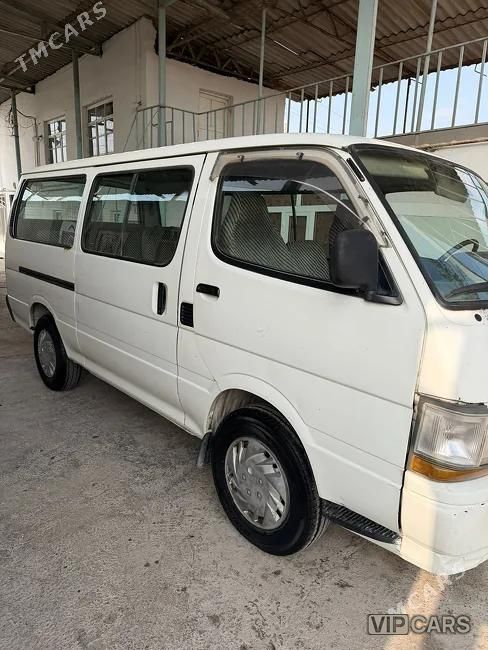 Toyota Hiace, 1998