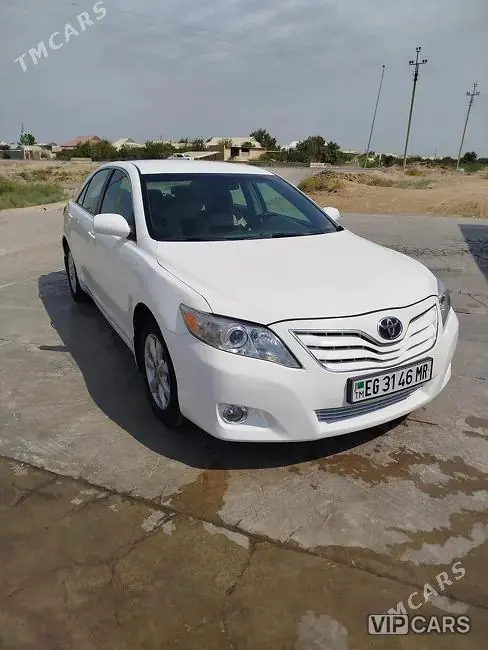 Toyota Camry, 2011 — фото 1