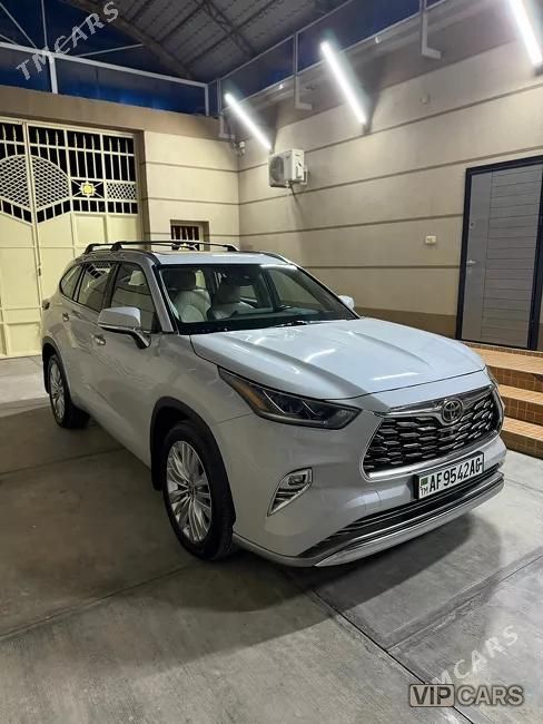 Toyota Highlander, 2022