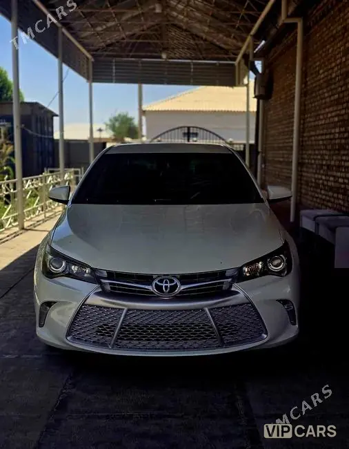 Toyota Camry, 2016 — фото 1
