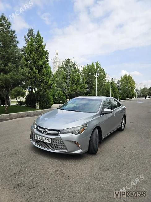 Toyota Camry, 2016