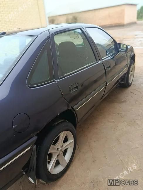 Opel Vectra, 1995