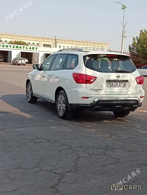 Nissan Pathfinder, 2020