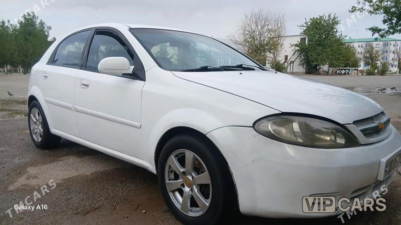 Chevrolet Lacetti, 2004