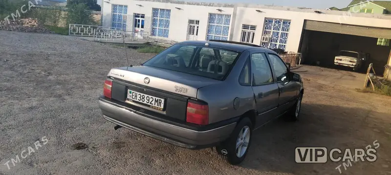 Opel Vectra, 1989 — фото 2