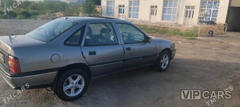 Opel Vectra, 1989