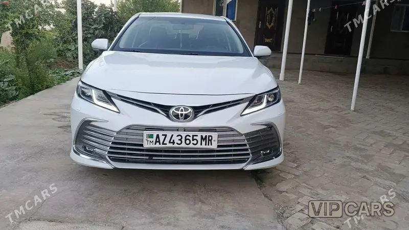 Toyota Camry, 2021 — фото 1