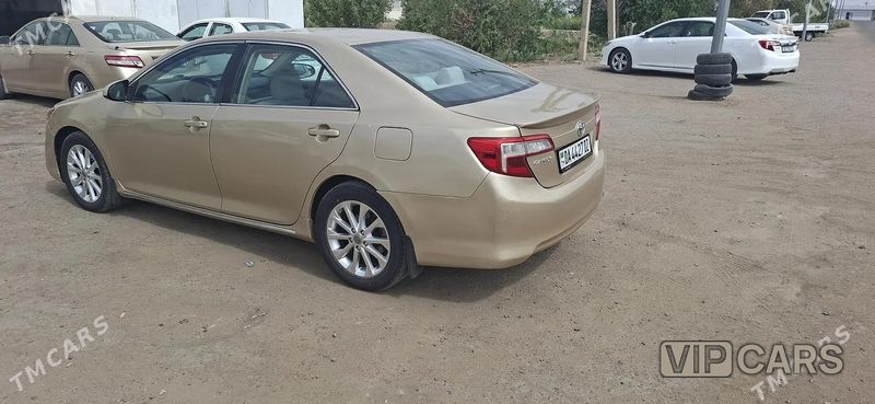 Toyota Camry, 2012