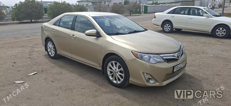 Toyota Camry, 2012