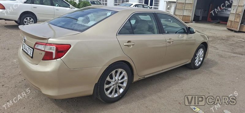 Toyota Camry, 2012