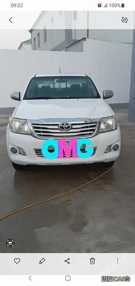 Toyota Hilux, 2013